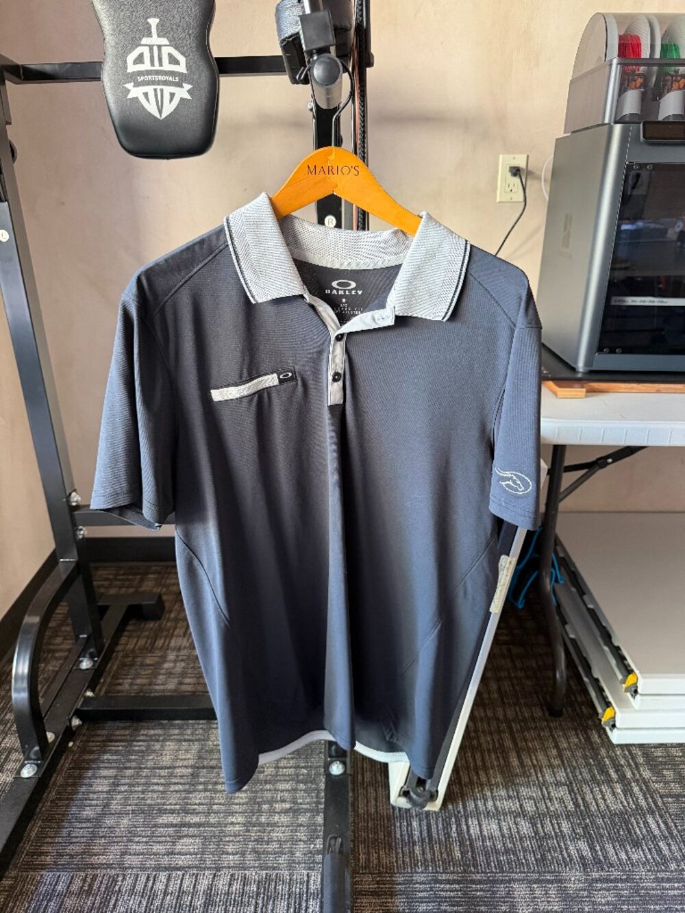 Oakley Men’s Gray Tailored-Fit Performance Golf Polo Shirt L Zip Pocket